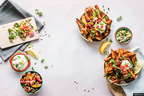 美味午餐碗 厨房白色背景下的食品摄影艺术